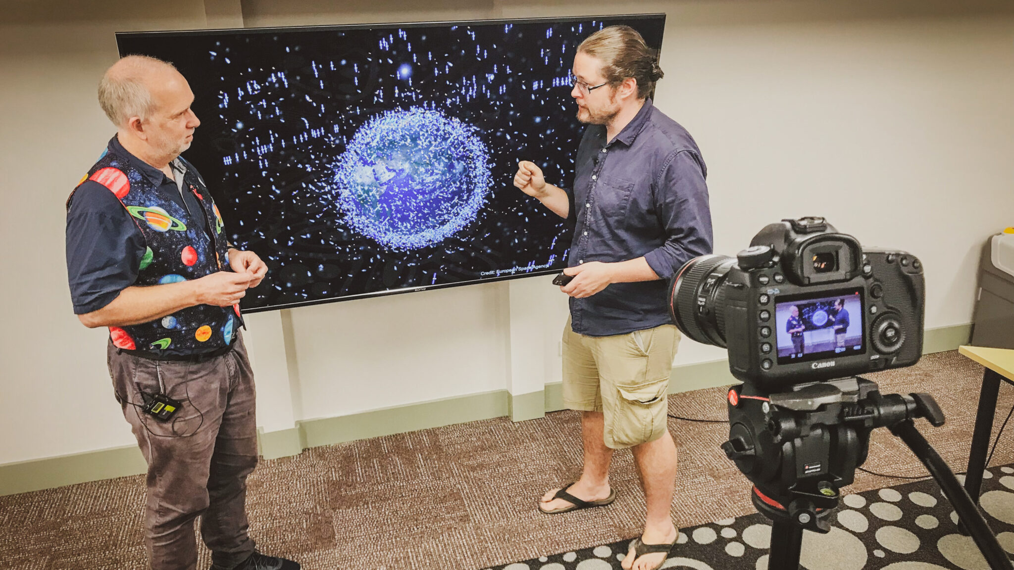 Increase teaching impact with online content – astronomy case study