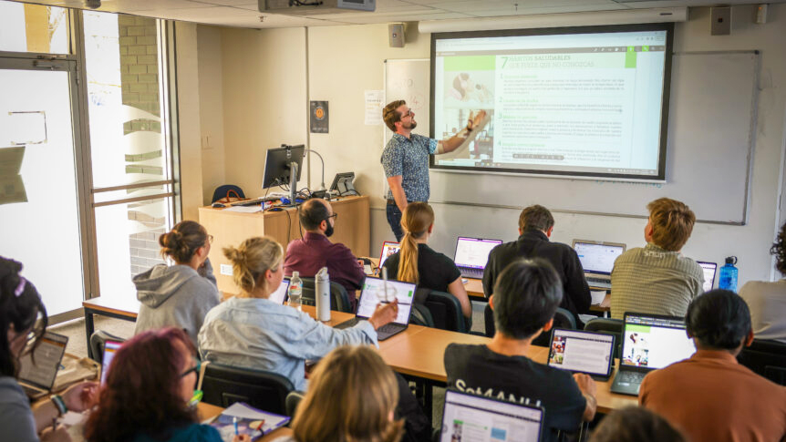 Learning through discovery: A case study in inquiry-based learning
